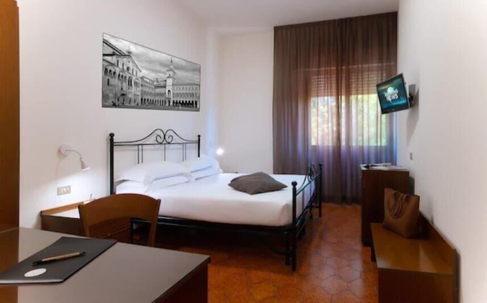 Cdh Hotel Modena Zewnętrze zdjęcie